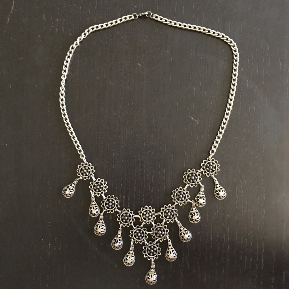 Vintage silver necklace.